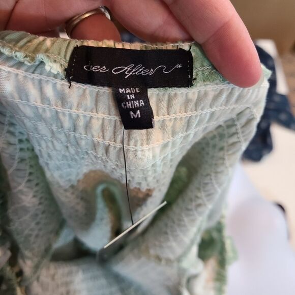 Ever After Green Floral Smocked Dress Size Medium - Picture 4 of 4